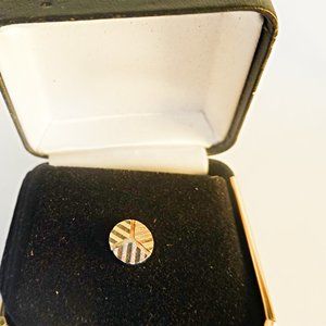 Vintage Gold Tone Tie Tack Never Used in Gift Box Suit Accessory
